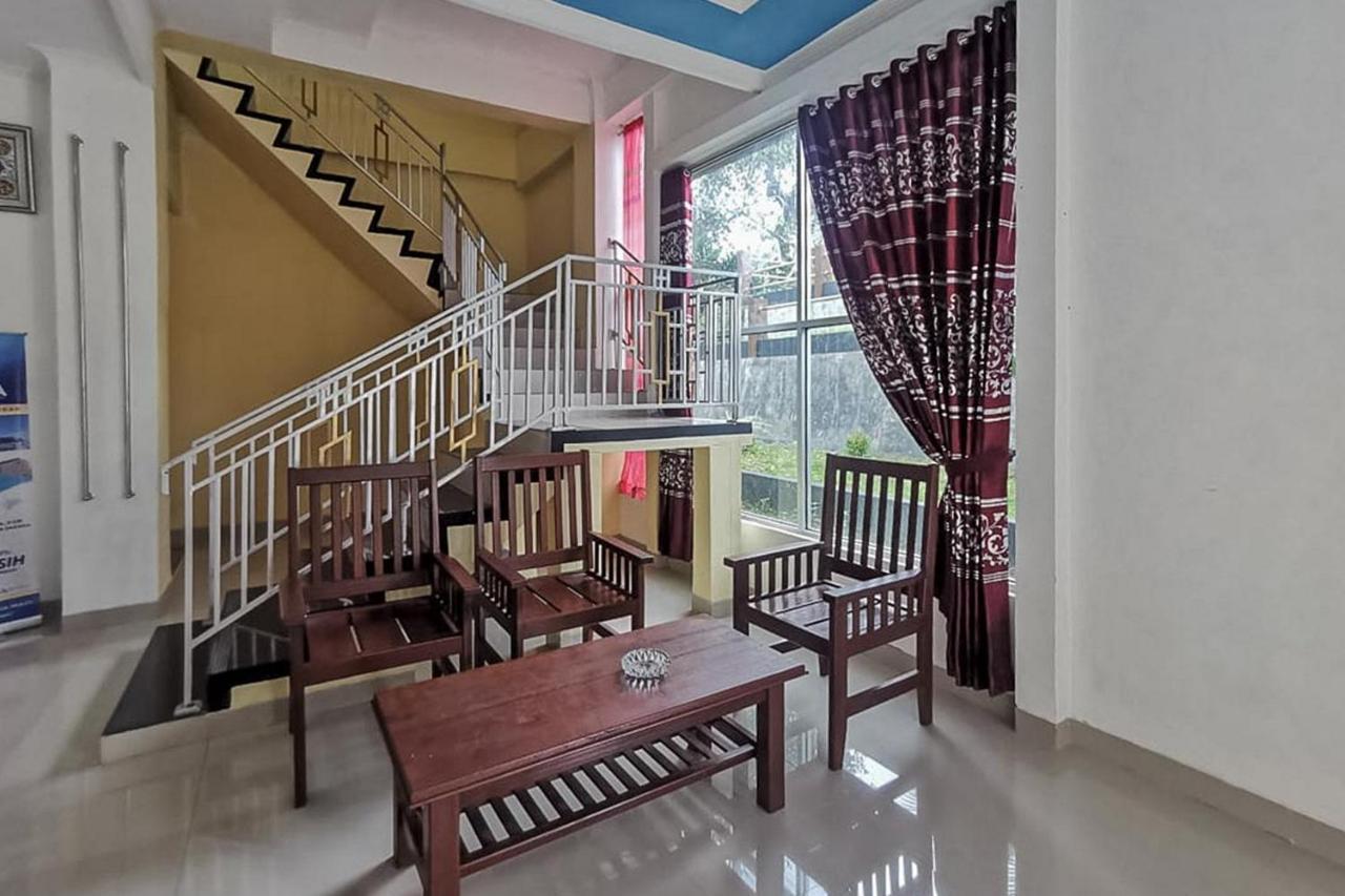 Reddoorz Near Kantor Walikota Bontang Nyerakat Εξωτερικό φωτογραφία