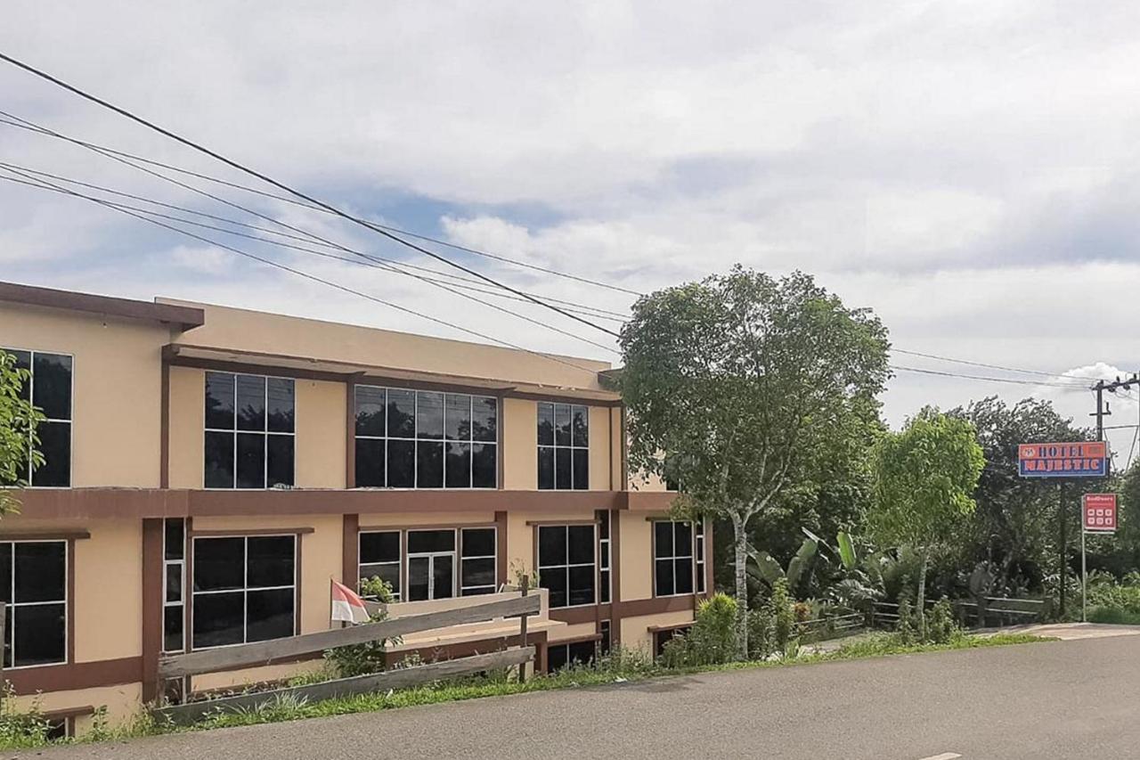 Reddoorz Near Kantor Walikota Bontang Nyerakat Εξωτερικό φωτογραφία